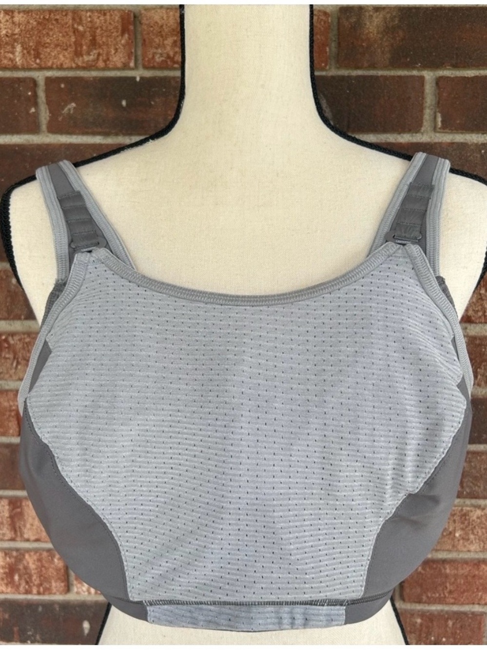 Glamorise Light Gray Full-Coverage Comfort Bra